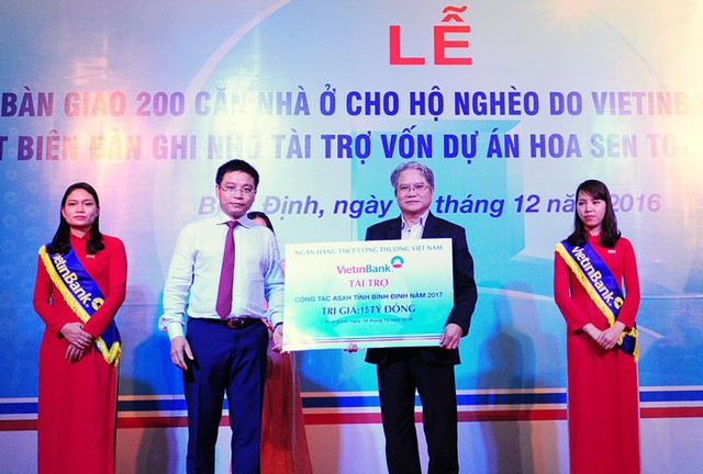 VietinBank bàn giao 200 nhà ở cho hộ nghèo tỉnh Bình Định  ảnh 1