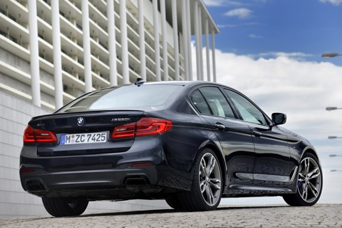 BMW serie 5 thế hệ mới giá từ 52.200 USD ảnh 1