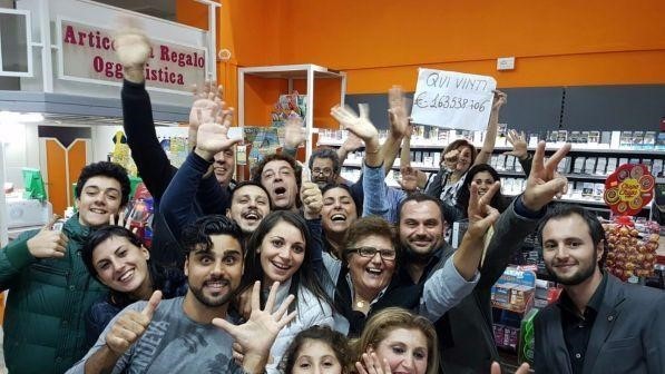 Những giải xổ số có Jackpot 'khủng' nhất thế giới ảnh 5