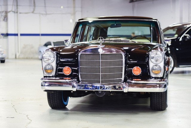 Chiêm ngưỡng hàng hiếm Mercedes-Benz 600 Pullman 1968 ảnh 1