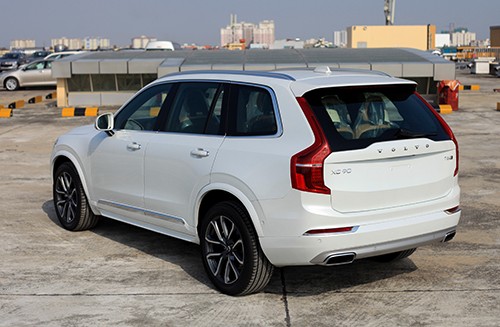 Volvo XC90 Inscription giá 4 tỷ - xe sang kiểu mới cho khách Việt ảnh 3