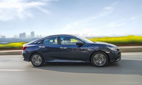 Honda Civic thế hệ mới giá 950 triệu đồng tại Việt Nam ảnh 1