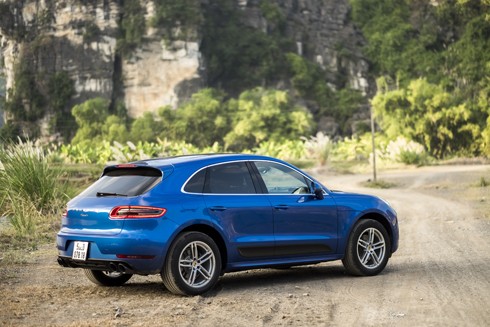 Porsche Macan 2017 - SUV cho người sành xe Việt ảnh 2