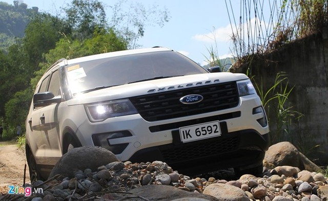 5 SUV cỡ lớn của các hãng xe bình dân tại Việt Nam ảnh 1