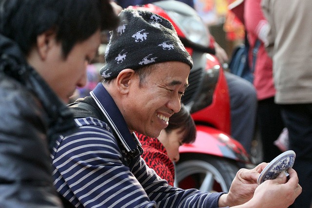 Thế giới đồ xưa cũ mỗi năm xuất hiện một lần ở phố cổ Hà Nội ảnh 3