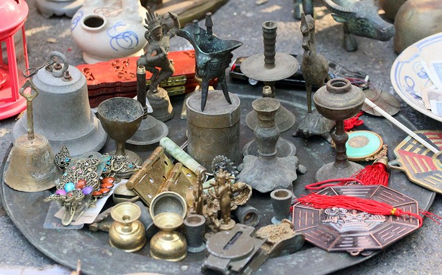 Thế giới đồ xưa cũ mỗi năm xuất hiện một lần ở phố cổ Hà Nội ảnh 6