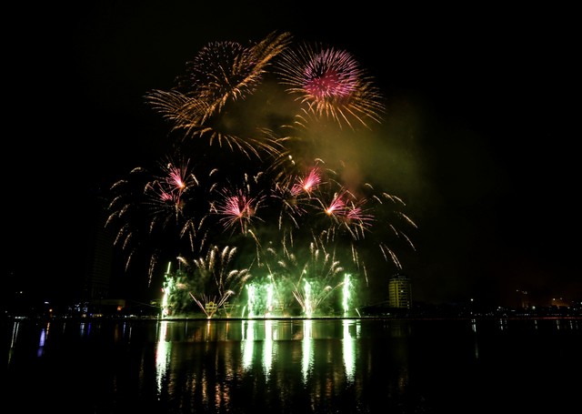 Festival pháo hoa quốc tế Đà Nẵng 2017 sẽ có 5 đêm bắn mang tên Hỏa - Thổ - Kim - Thủy - Mộc ảnh 6