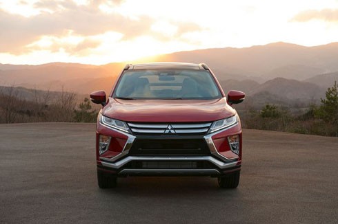 Mitsubishi Eclipse Cross - đàn em Outlander lộ diện ảnh 2