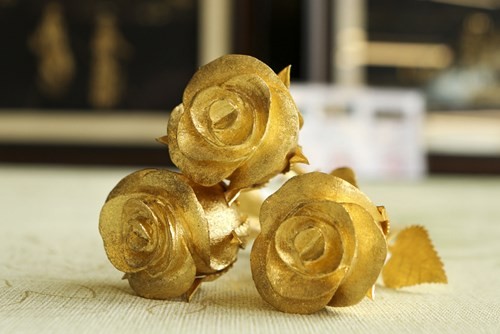 Săn hồng đúc bằng 50 chỉ vàng làm quà tặng dịp 8/3 ảnh 4 Săn hồng đúc bằng 50 chỉ vàng làm quà tặng dịp 8/3 ảnh 4