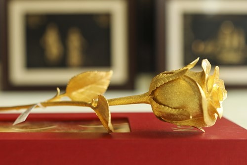 Săn hồng đúc bằng 50 chỉ vàng làm quà tặng dịp 8/3 ảnh 8 Săn hồng đúc bằng 50 chỉ vàng làm quà tặng dịp 8/3 ảnh 8