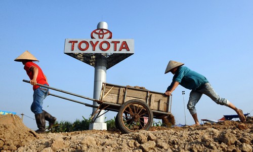 Người Nhật giàu vì làm công nghiệp, Việt Nam giàu nhờ bất động sản ảnh 1