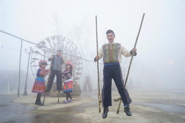 Tháng Tư rực rỡ với Lễ hội hoa đỗ quyên tại Fansipan Legend ảnh 5