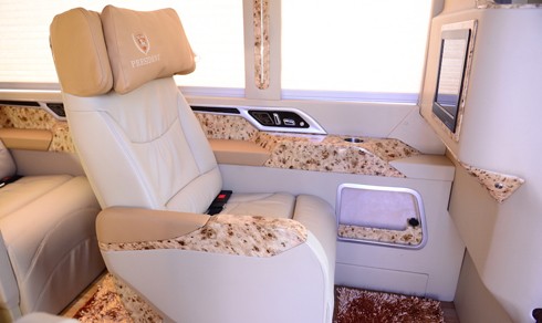 Xe khách độ 12 chỗ giá 2 tỷ độc nhất Việt Nam ảnh 4