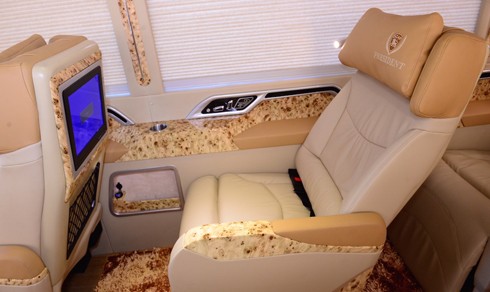 Xe khách độ 12 chỗ giá 2 tỷ độc nhất Việt Nam ảnh 7