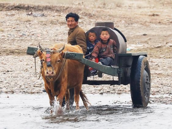 15 bức ảnh hé lộ cuộc sống ở biên giới Trung Quốc-Triều Tiên ảnh 8