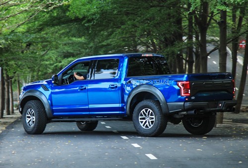'Siêu bán tải' Ford F-150 Raptor 2017 đầu tiên về Việt Nam ảnh 3