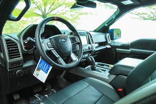 'Siêu bán tải' Ford F-150 Raptor 2017 đầu tiên về Việt Nam ảnh 6