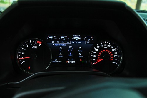 'Siêu bán tải' Ford F-150 Raptor 2017 đầu tiên về Việt Nam ảnh 7