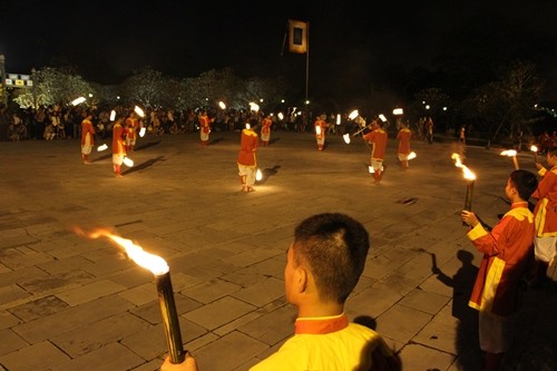 Đại nội Huế chính thức mở cửa về đêm ảnh 1