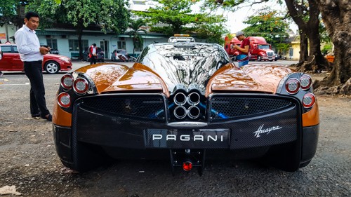 Pagani Huayra - siêu phẩm tốc độ độc nhất Việt Nam ảnh 7