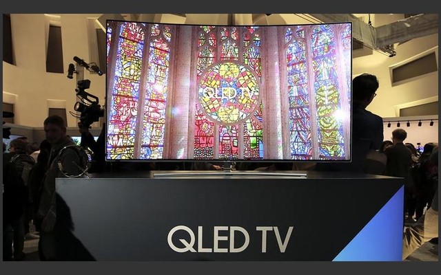 5 TV cao cấp giá trăm triệu đồng mới trình làng ảnh 1