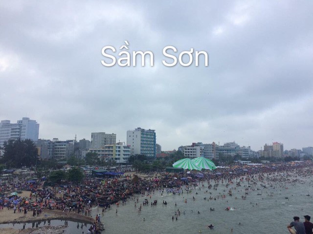 Mạng xã hội “nổ tung” với hình ảnh kín đặc người tại các khu du lịch trong dịp nghỉ lễ ảnh 11