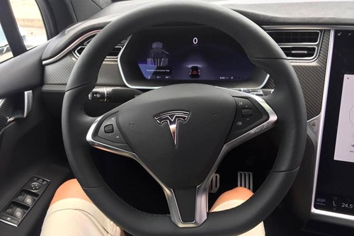 'Siêu SUV điện' Tesla Model X đầu tiên về Việt Nam ảnh 3