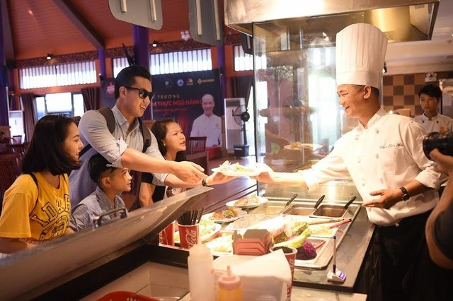 Bên trong không gian ẩm thực lớn nhất Đà Nẵng 2017 ảnh 7
