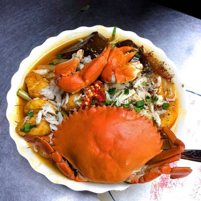 Bát bánh canh hơn 200.000 đồng 'huyền thoại' ở Sài Gòn ảnh 2