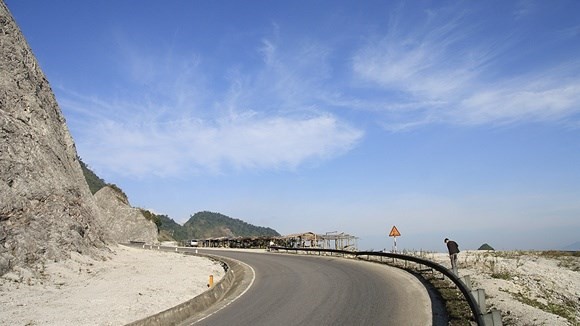 Mê đắm bên dòng Đà Giang ảnh 1