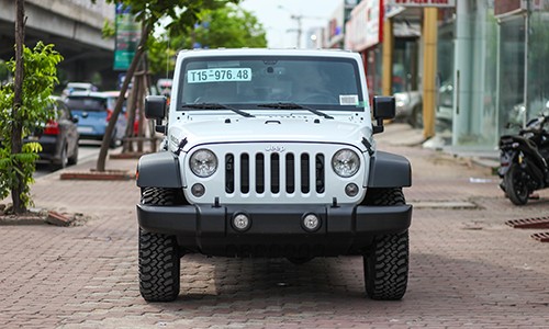 Jeep Wrangler Unlimited 2017 giá 185.000 USD tại Hà Nội ảnh 1