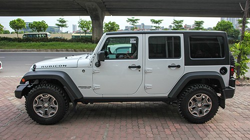 Jeep Wrangler Unlimited 2017 giá 185.000 USD tại Hà Nội ảnh 2