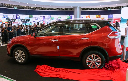 Nissan X-Trail bản giới hạn giá 933 triệu cho khách Việt ảnh 1