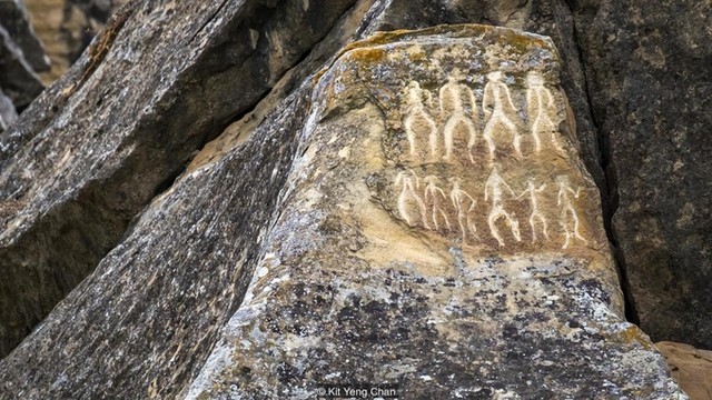 Cuộc sống ở 'hỏa diệm sơn' có thật trên thế giới ảnh 4