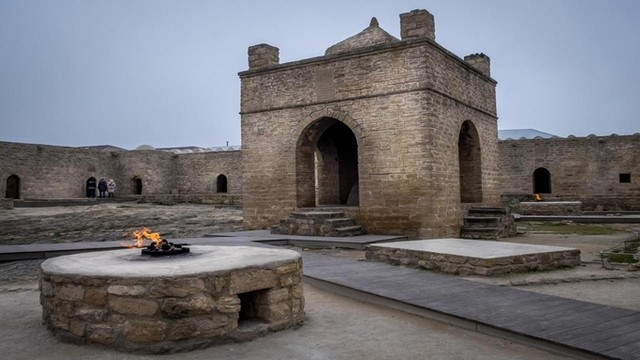 Cuộc sống ở 'hỏa diệm sơn' có thật trên thế giới ảnh 5