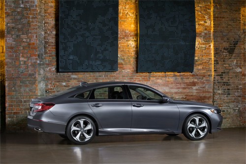 Honda Accord 2018 thay đổi toàn diện - đối thủ Camry mới ảnh 2