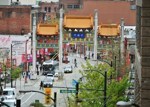 Cách người Trung Quốc chuyển tiền ra nước ngoài mua nhà ảnh 1