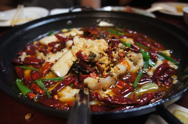 10 đặc sản nhìn đã thấy toát mồ hôi của Trung Quốc ảnh 10