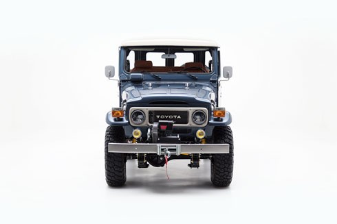 FJ40 Land Cruiser - xế phượt cổ điển Toyota thời hiện đại ảnh 1