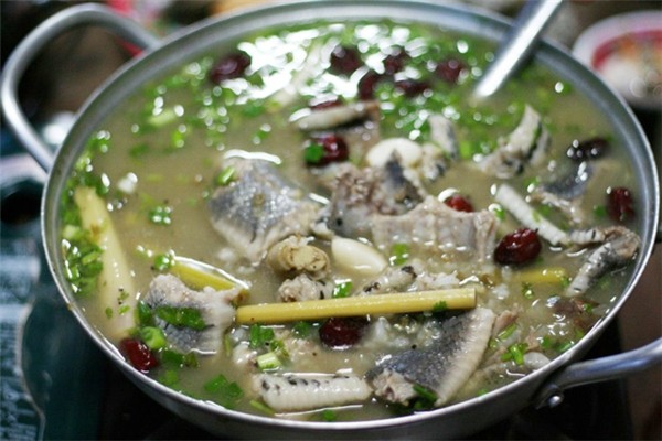 Ba món “tuyệt chiêu” từ rắn hổ hành miền Tây ảnh 2