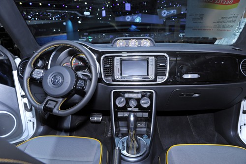 Volkswagen Beetle Dune - 'con bọ' giá 1,47 tỷ cho khách Việt ảnh 5