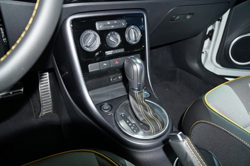 Volkswagen Beetle Dune - 'con bọ' giá 1,47 tỷ cho khách Việt ảnh 6