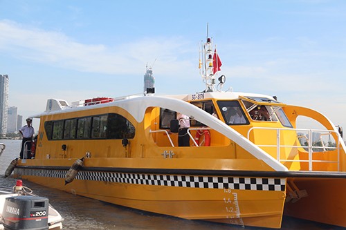 Khai trương tuyến buýt sông đầu tiên của TP.HCM ảnh 1