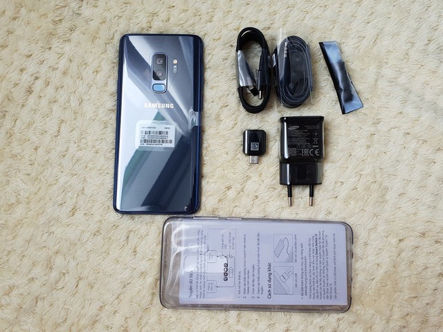 Galaxy S9+ màu xanh san hô chính thức lên kệ ảnh 2 Galaxy S9+ màu xanh san hô chính thức lên kệ ảnh 2