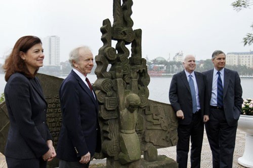Cuộc chiến của John McCain để bình thường hóa quan hệ Việt - Mỹ ảnh 2