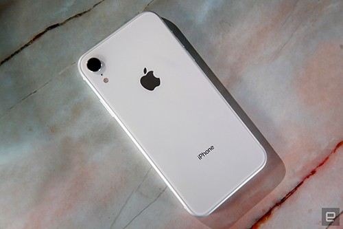 iPhone XR pin lâu, giá thấp nhưng không rẻ ảnh 2
