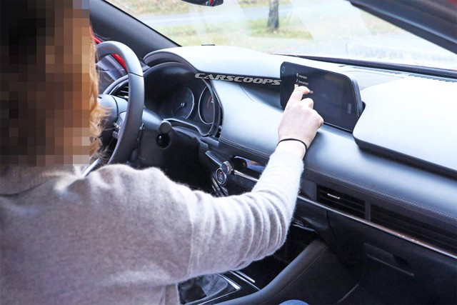 Mazda3 mới thiết kế lại nội thất ảnh 2