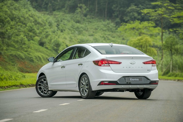 Hyundai Elantra mới giá cao nhất 769 triệu tại Việt Nam ảnh 2