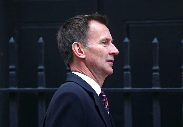 Bà May ra đi, để lại chức thủ tướng Anh nhiều đau khổ và Brexit mờ mịt ảnh 4