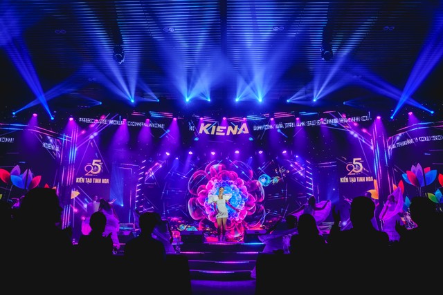 Đại tiệc âm nhạc nghệ thuật “Kiến tạo tinh hoa” quy tụ dàn ngôi sao ca nhạc đầy ấn tượng ảnh 3